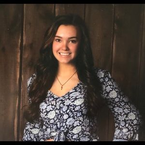 Meet your Posher, Camille